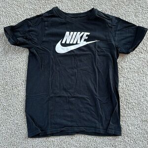 Nike Boys short sleeve shirt
